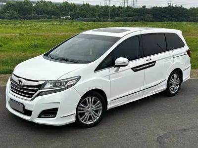 Honda Elysion · 2017 год