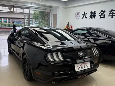 Ford Mustang 2020, 35000 км, за 149800 CNY
