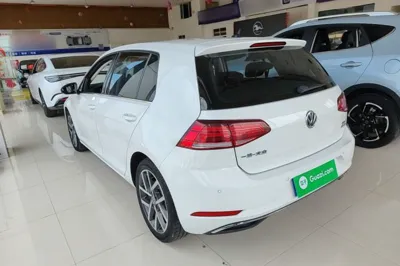 Volkswagen Golf 2020, 42500 км, за 81786.37 CNY - фото 4