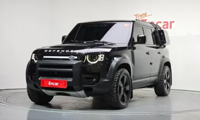Land Rover Defender · 2022 год