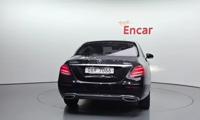 Mercedes-Benz E-Class 2017, 107924 км, за 21800000 KRW