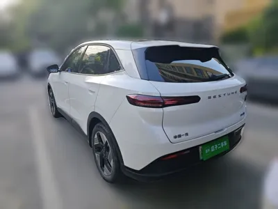 Bestune Yueyi 03 2025, 64000 км, за 74725.8 CNY