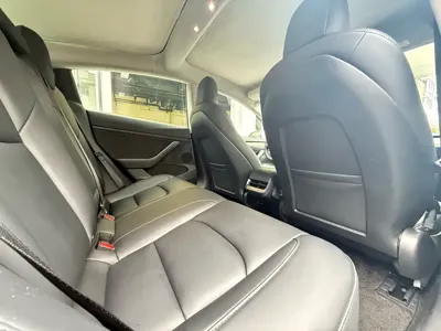 Tesla Model 3 2021, 100000 км, за 109800 CNY - фото 11