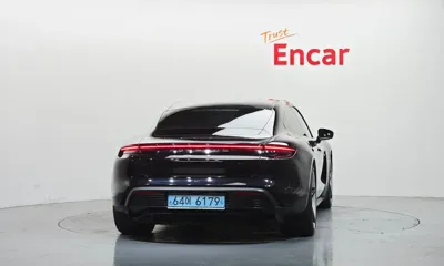 Porsche Taycan 2022, 67197 км, за 999990000 KRW - фото 4