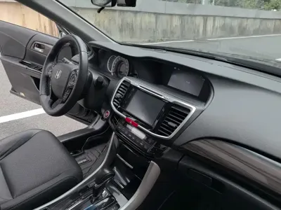 Honda Accord 2016, 120000 км, за 71800 CNY - фото 10