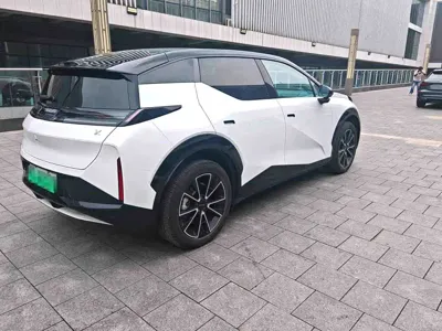 Zeekr X 2024, 5000 км, за 101600 CNY