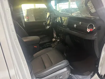 Jeep Wrangler 2024, 13200 км, за 326300 CNY - фото 13