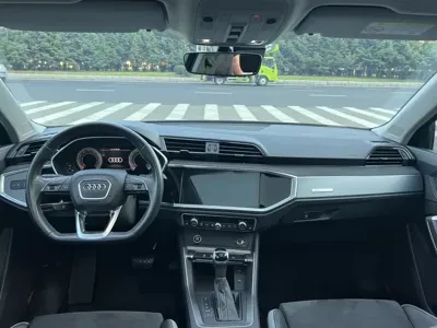 Audi Q3 2022, 57000 км, за 172800 CNY - фото 6