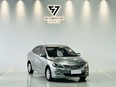 Hyundai Verna 2015, 105000 км, за 19800 CNY