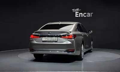Lexus ES 2023, 35400 км, за 43400000 KRW