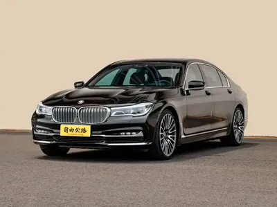BMW 7 Series · 2019 год