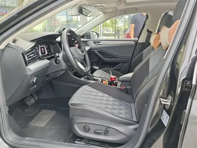 Volkswagen Sagitar 2023, 54300 км, за 76800 CNY