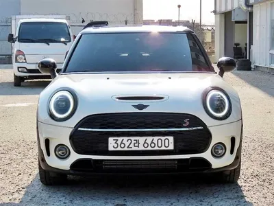 MINI Clubman · 2023 год