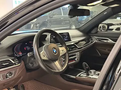 BMW 7 Series 2020, 50000 км, за 399799 CNY - фото 10