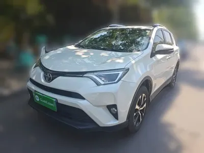 Toyota RAV4 · 2017 год