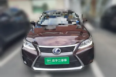 Lexus CT 2014, 78800 км, за 61446.84 CNY
