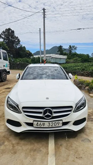 Mercedes-Benz C-Class · 2018 год