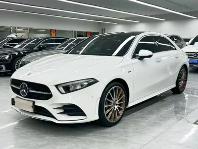 Mercedes-Benz A-Class 2019, 60000 км, за 90800 CNY - фото 1