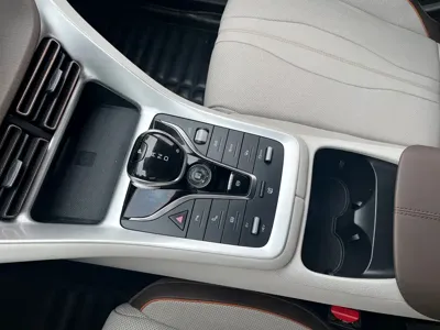 BYD Pro New Energy 2023, 95000 км, за 69800 CNY - фото 16