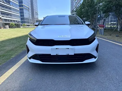 Kia K3 2023, 53000 км, за 75000 CNY