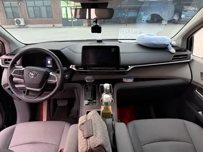 Toyota Sienna 2026, 5000 км, за 248000 CNY - фото 6
