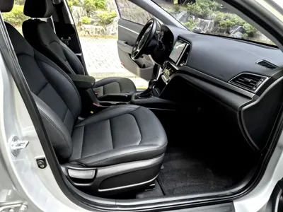 Hyundai Avante 2016, 70766 км, за 10500000 KRW - фото 12