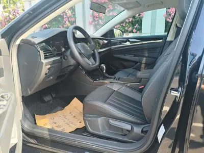 Volkswagen Passat 2023, 106300 км, за 75500 CNY - фото 6