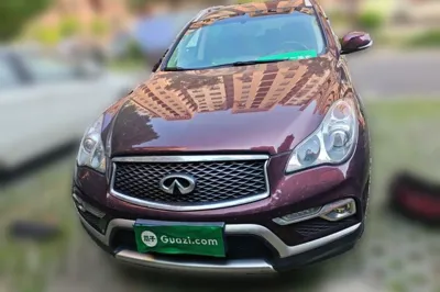 Infiniti QX50 2015, 84700 км, за 70038.48 CNY