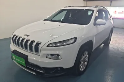 Jeep Cherokee · 2017 год