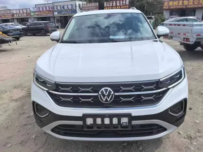 Volkswagen Tayron 2023, 27000 км, за 178800 CNY