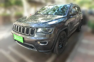 Jeep Grand Cherokee · 2020 год