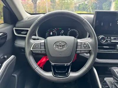 Toyota Highlander 2024, 16000 км, за 198000 CNY - фото 9