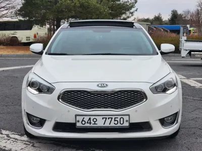 Kia K7 · 2015 год