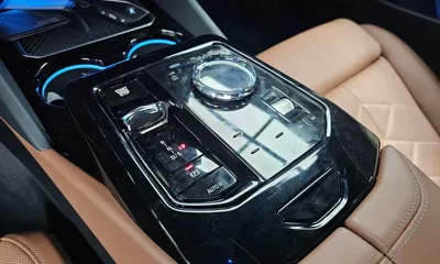 BMW 5-Series 2026, 7684 км, за 117900000 KRW - фото 9