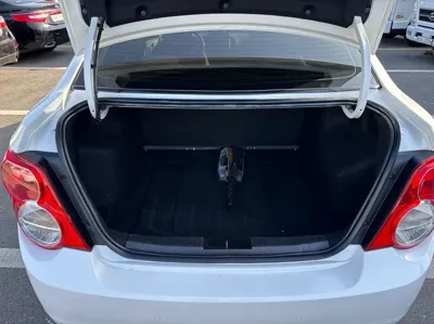 ChevroletGMDaewoo Aveo 2016, 97367 км, за 4300000 KRW - фото 9