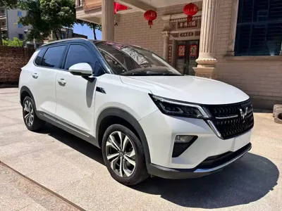 Wuling Xingchen 2022, 4800 км, за 74800 CNY - фото 3