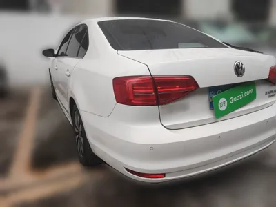 Volkswagen Sagitar 2017, 91600 км, за 43629.37 CNY