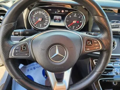 Mercedes-Benz E-Class 2017, 207125 км, за 17300000 KRW - фото 12