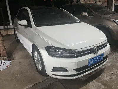 Volkswagen Polo 2021, 60000 км, за 53800 CNY