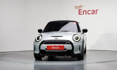 MINI Cooper 2023, 21261 км, за 27500000 KRW