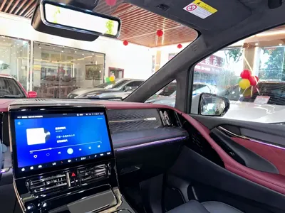 GAC Motor Trumpchi M8 2022, 30000 км, за 208800 CNY - фото 9