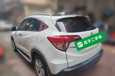 Honda Vezel 2015, 62300 км, за 43618.56 CNY