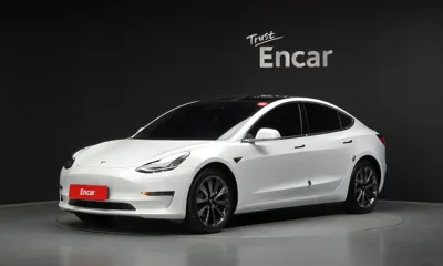 Tesla Model 3 · 2020 год