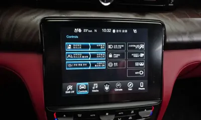 Maserati Quattroporte 2019, 83215 км, за 30800000 KRW - фото 17