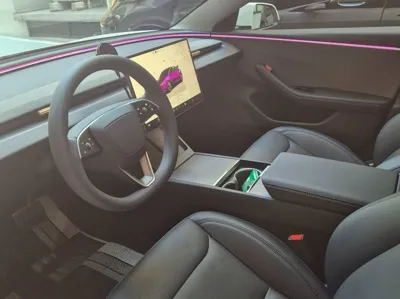 Tesla Model 3 2024, 954 км, за 31000000 KRW - фото 5