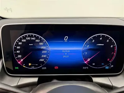 Mercedes-Benz GLC 2024, 29000 км, за 299800 CNY - фото 8