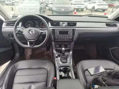 Volkswagen Passat 2019, 137000 км, за 48300 CNY - фото 10