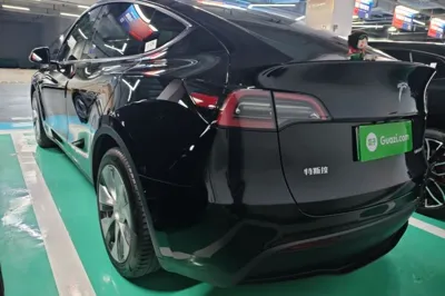 Tesla Model Y 2022, 55599 км, за 178460.29 CNY - фото 4