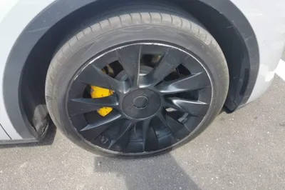 Tesla Model Y 2021, 136300 км, за 136632.38 CNY - фото 8