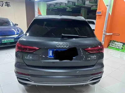 Audi Q3 2023, 24000 км, за 199800 CNY